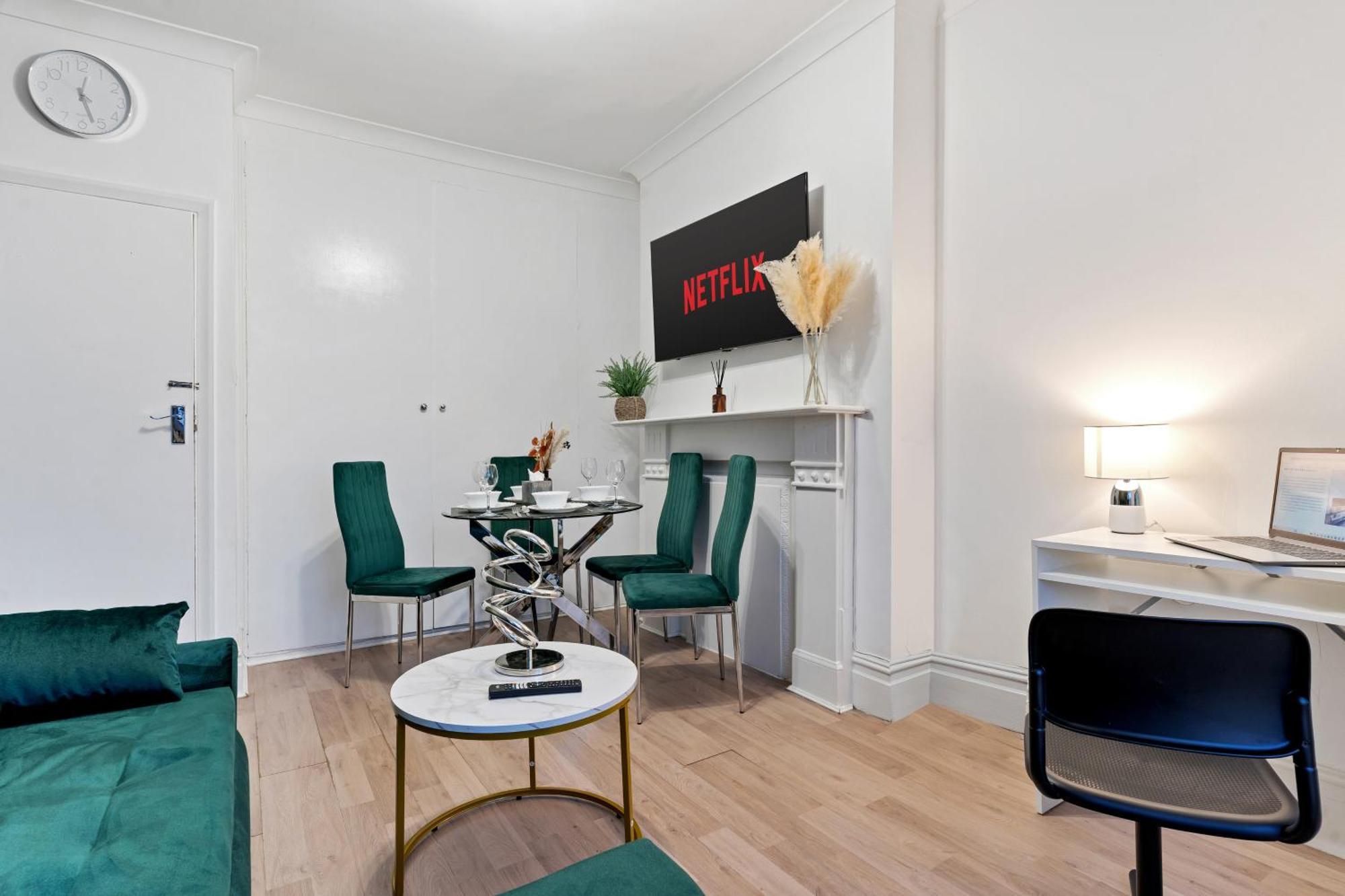 Stylish 2 Bed Apartment Near Central Лондон Экстерьер фото